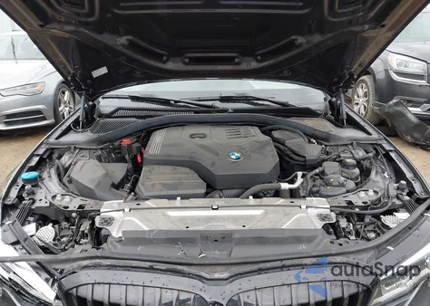 2021 BMW 330I z USA, uszkodzony, nr VIN 3MW5R1J08M8B52116